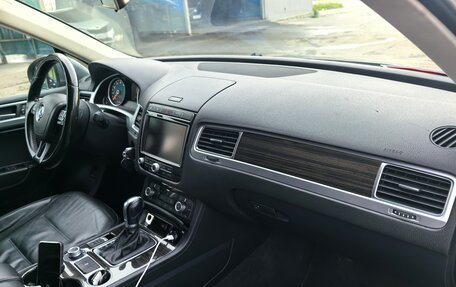 Volkswagen Touareg III, 2014 год, 2 400 000 рублей, 4 фотография