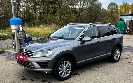 Volkswagen Touareg III, 2014 год, 2 400 000 рублей, 2 фотография
