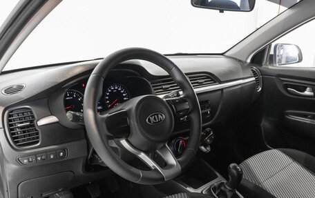 KIA Rio IV, 2018 год, 856 400 рублей, 5 фотография