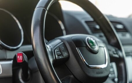 Skoda Yeti I рестайлинг, 2013 год, 998 000 рублей, 29 фотография