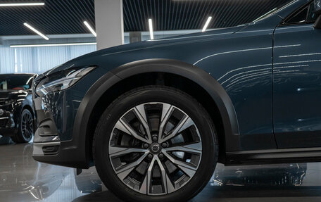 Volvo V90 Cross Country I рестайлинг, 2020 год, 4 700 000 рублей, 7 фотография