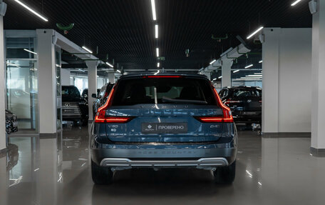 Volvo V90 Cross Country I рестайлинг, 2020 год, 4 700 000 рублей, 6 фотография