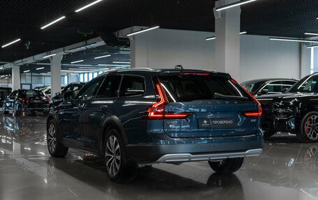 Volvo V90 Cross Country I рестайлинг, 2020 год, 4 700 000 рублей, 4 фотография