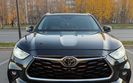 Toyota Highlander, 2020 год, 6 850 000 рублей, 3 фотография