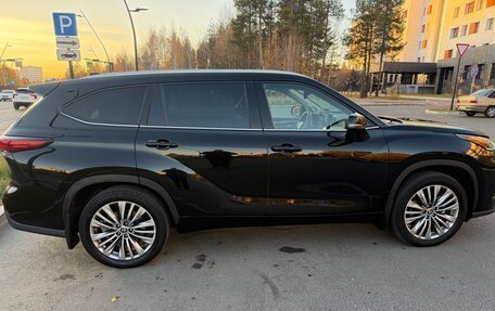 Toyota Highlander, 2020 год, 6 850 000 рублей, 15 фотография