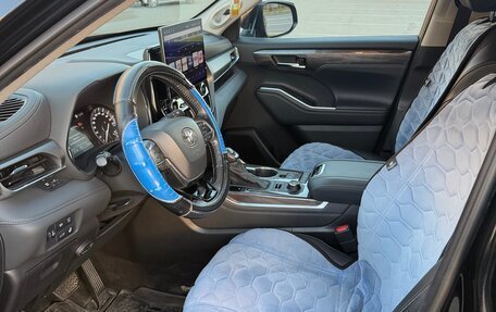 Toyota Highlander, 2020 год, 6 850 000 рублей, 22 фотография