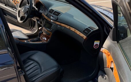Mercedes-Benz E-Класс, 2007 год, 900 000 рублей, 3 фотография