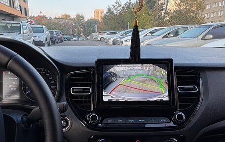 Hyundai Solaris II рестайлинг, 2021 год, 1 750 000 рублей, 6 фотография