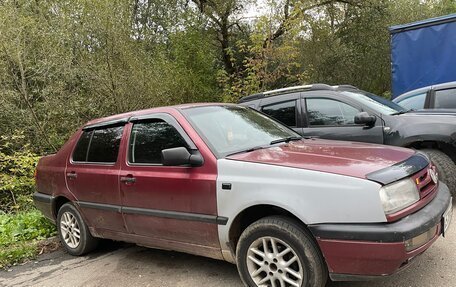 Volkswagen Vento, 1993 год, 110 000 рублей, 2 фотография