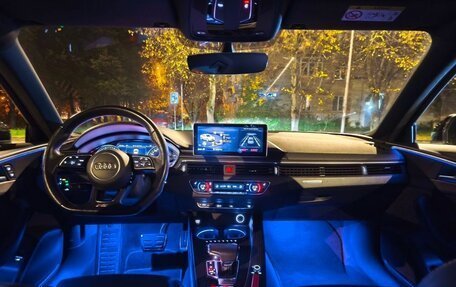 Audi A4, 2019 год, 3 100 000 рублей, 13 фотография