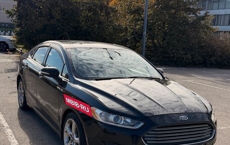 Ford Fusion (North America) II, 2015 год, 1 050 000 рублей, 2 фотография