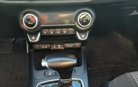 KIA Rio IV, 2017 год, 1 380 000 рублей, 5 фотография