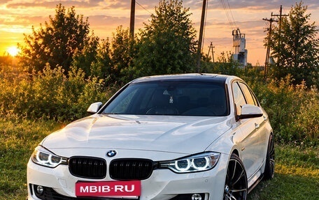 BMW 3 серия, 2012 год, 1 600 000 рублей, 4 фотография