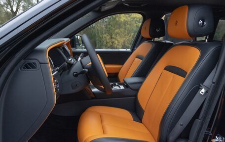 Rolls-Royce Cullinan, 2021 год, 37 000 000 рублей, 6 фотография