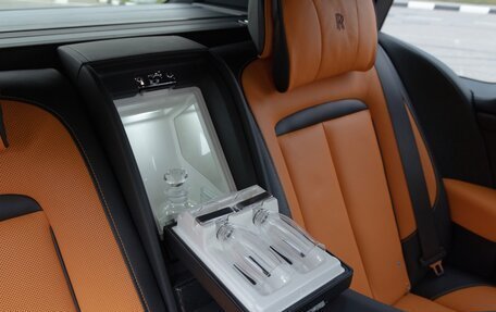 Rolls-Royce Cullinan, 2021 год, 37 000 000 рублей, 9 фотография
