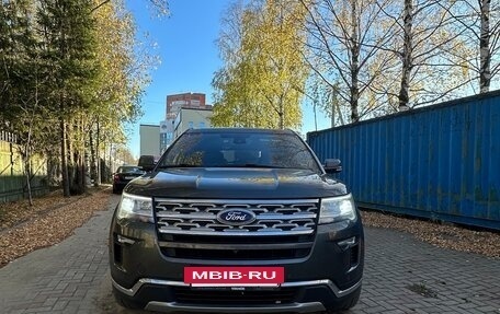 Ford Explorer VI, 2018 год, 2 850 000 рублей, 2 фотография