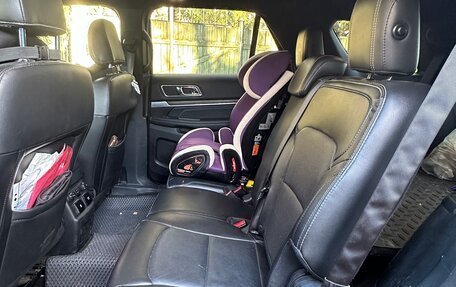 Ford Explorer VI, 2018 год, 2 850 000 рублей, 7 фотография
