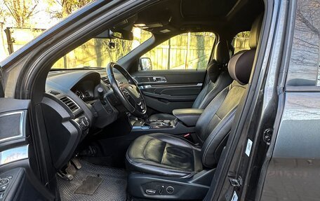 Ford Explorer VI, 2018 год, 2 850 000 рублей, 6 фотография
