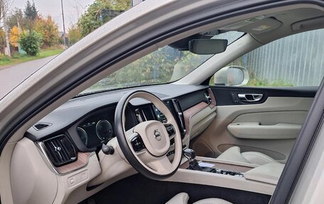 Volvo XC60 II, 2019 год, 3 900 000 рублей, 4 фотография