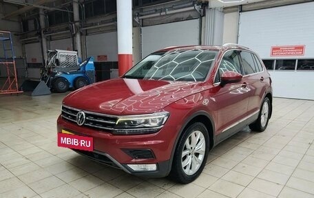 Volkswagen Tiguan II, 2017 год, 2 253 000 рублей, 2 фотография