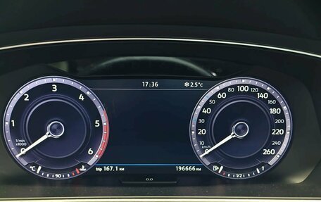 Volkswagen Tiguan II, 2017 год, 2 253 000 рублей, 19 фотография