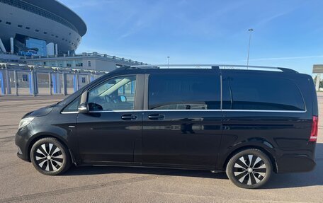 Mercedes-Benz V-Класс, 2015 год, 3 230 000 рублей, 4 фотография