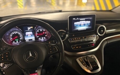 Mercedes-Benz V-Класс, 2015 год, 3 230 000 рублей, 17 фотография