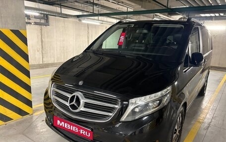 Mercedes-Benz V-Класс, 2015 год, 3 230 000 рублей, 22 фотография