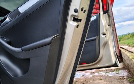 Volkswagen Jetta VI, 2013 год, 999 999 рублей, 14 фотография