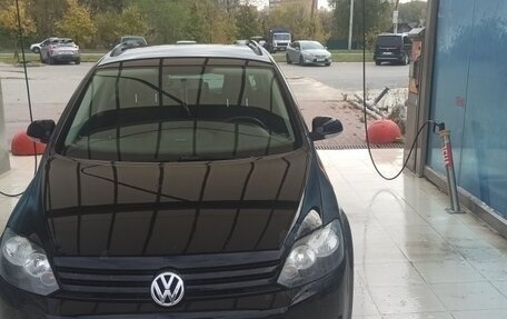 Volkswagen Golf Plus II, 2011 год, 950 000 рублей, 2 фотография