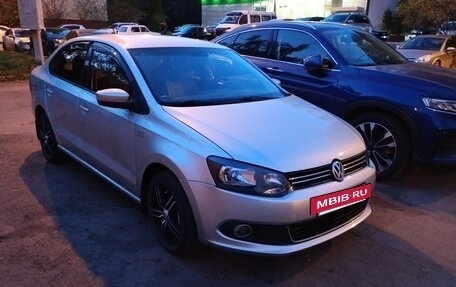 Volkswagen Polo VI (EU Market), 2013 год, 800 000 рублей, 4 фотография