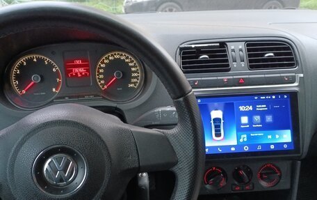Volkswagen Polo VI (EU Market), 2013 год, 800 000 рублей, 8 фотография