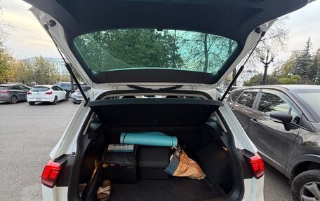 Volkswagen Tiguan II, 2021 год, 3 200 000 рублей, 7 фотография
