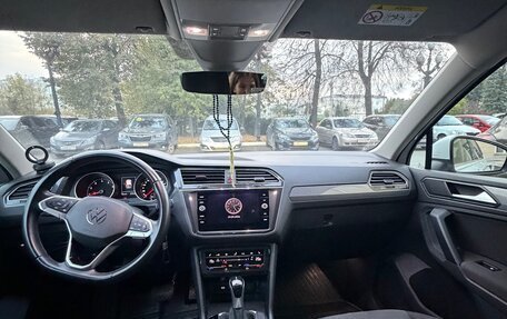 Volkswagen Tiguan II, 2021 год, 3 200 000 рублей, 3 фотография