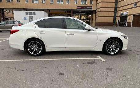 Infiniti Q50 I рестайлинг, 2014 год, 1 350 000 рублей, 10 фотография