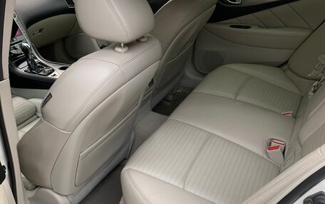 Infiniti Q50 I рестайлинг, 2014 год, 1 350 000 рублей, 11 фотография