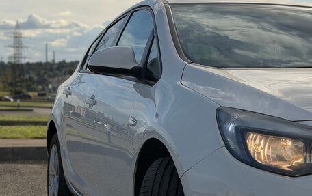 Opel Astra J, 2012 год, 680 000 рублей, 2 фотография
