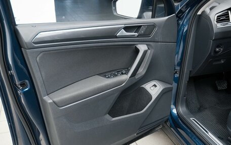 Volkswagen Tiguan II, 2017 год, 2 149 000 рублей, 9 фотография