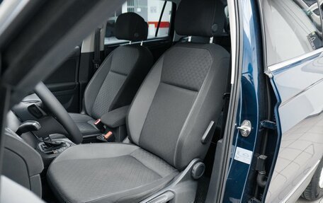 Volkswagen Tiguan II, 2017 год, 2 149 000 рублей, 10 фотография