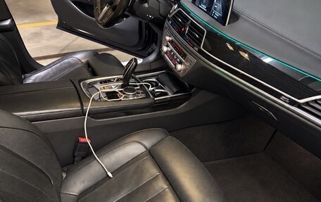 BMW 7 серия, 2018 год, 3 990 000 рублей, 4 фотография