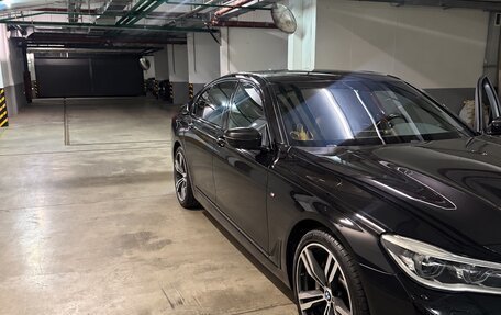 BMW 7 серия, 2018 год, 3 990 000 рублей, 3 фотография