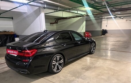 BMW 7 серия, 2018 год, 3 990 000 рублей, 2 фотография
