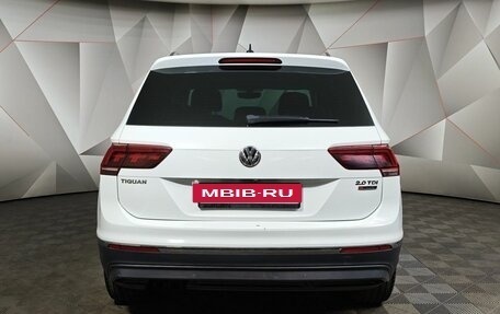 Volkswagen Tiguan II, 2017 год, 2 497 000 рублей, 8 фотография