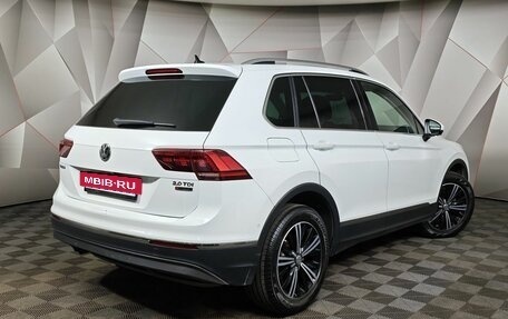Volkswagen Tiguan II, 2017 год, 2 497 000 рублей, 2 фотография