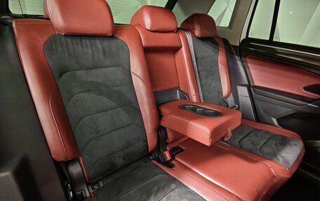Volkswagen Tiguan II, 2017 год, 2 497 000 рублей, 17 фотография