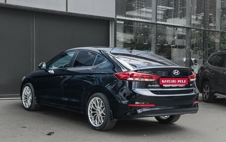 Hyundai Elantra VI рестайлинг, 2018 год, 1 299 000 рублей, 6 фотография