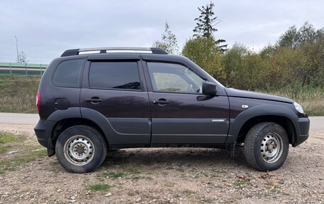 Chevrolet Niva I рестайлинг, 2013 год, 490 000 рублей, 2 фотография