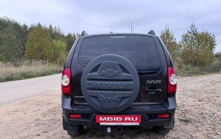 Chevrolet Niva I рестайлинг, 2013 год, 490 000 рублей, 3 фотография