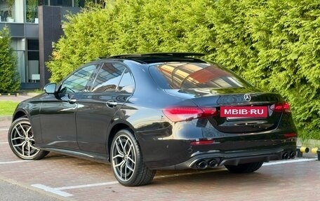 Mercedes-Benz E-Класс, 2021 год, 4 500 000 рублей, 4 фотография