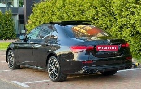 Mercedes-Benz E-Класс, 2021 год, 4 500 000 рублей, 12 фотография